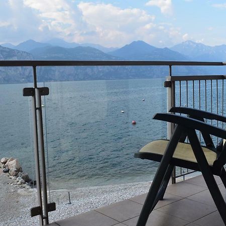 Hotel Garni Vela D'Oro Brenzone sul Garda Bagian luar foto